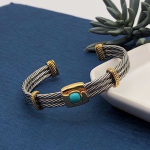 TRIPPLE TWISTED CABLE OPEN BANGLE BRACELET